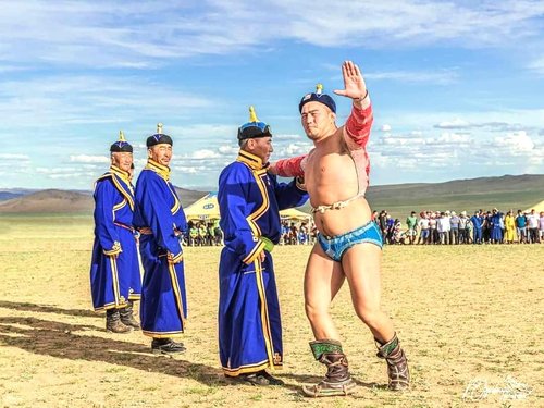 Үндэсний бөхийн ёс зүйн хорооны бүрэлдэхүүнд Х.Батмэнд, Д.Төмөрбаатар, Д.Нямсамбуу нар багтжээ